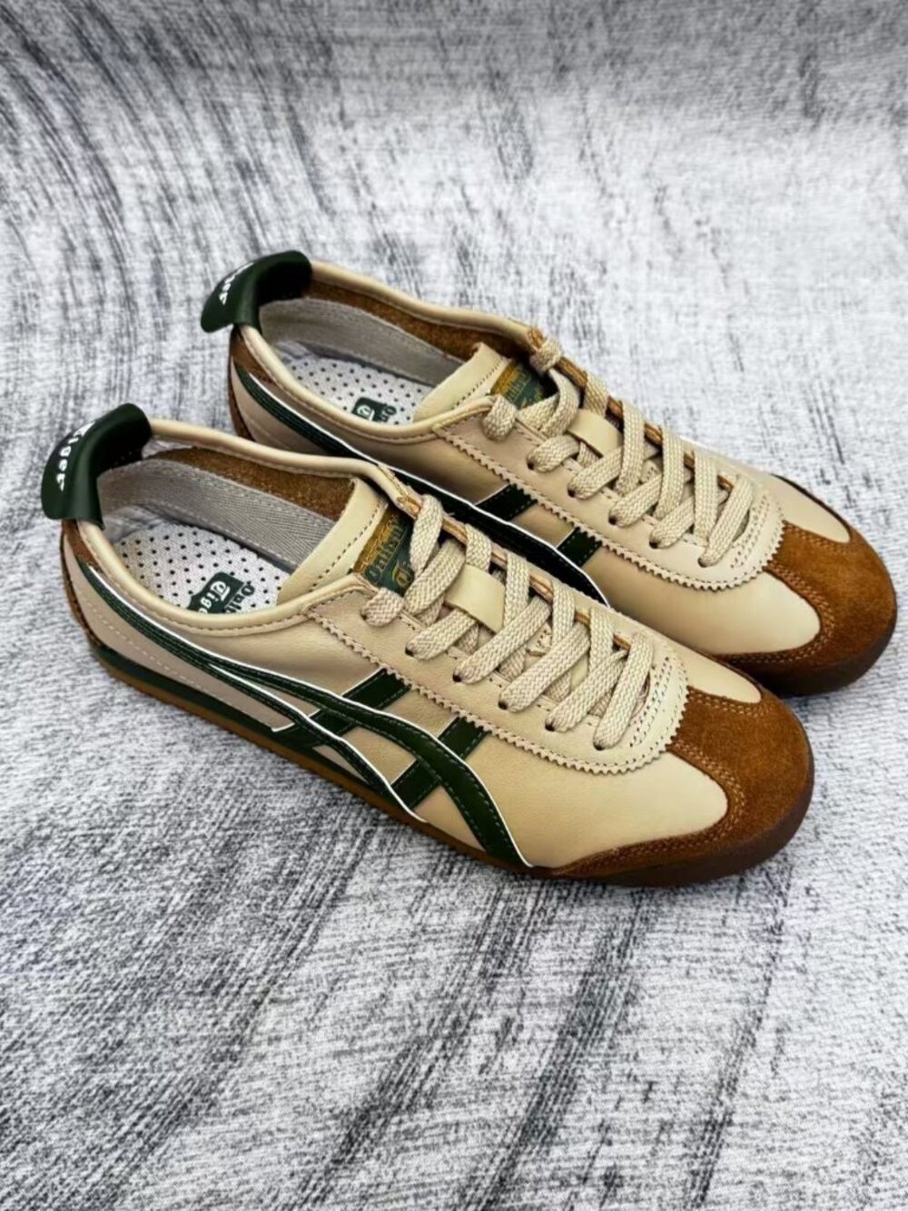 Onitsuka Tiger MEXICO 66 Women's Casual Sneakers [Various sizes available]